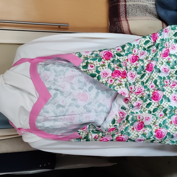 NWT Vivacious Vixen Halter Dress Pinup Roses 4X - Picture 4 of 7